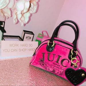 SOLD ON Ⓜ️🧃🎀Juicy Couture Vintage Handbag🎀🧃